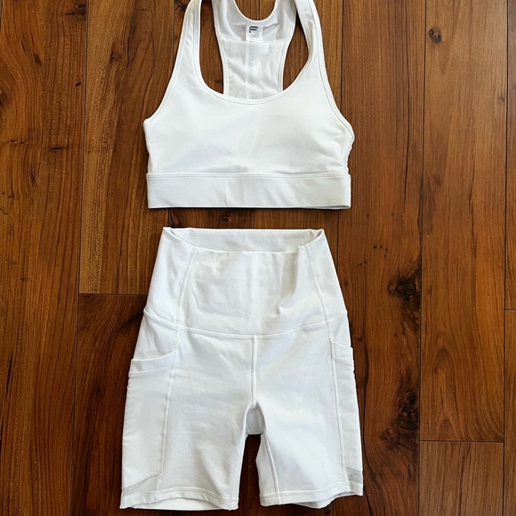 Pristine White Fabletics Powerhold Athleisure Set - Picture 1 of 10
